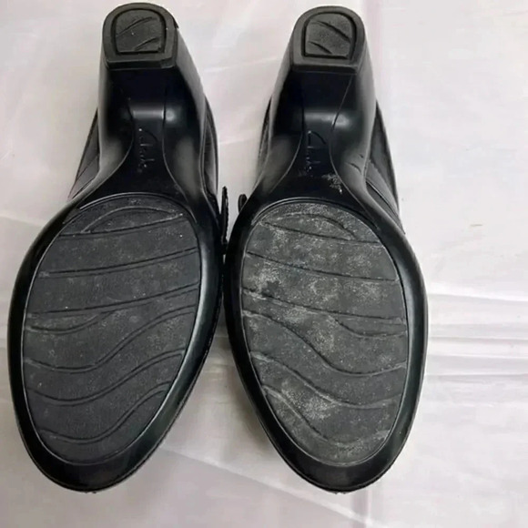 Clarks bendables clogs size 6 1/2m in black - Picture 4 of 5